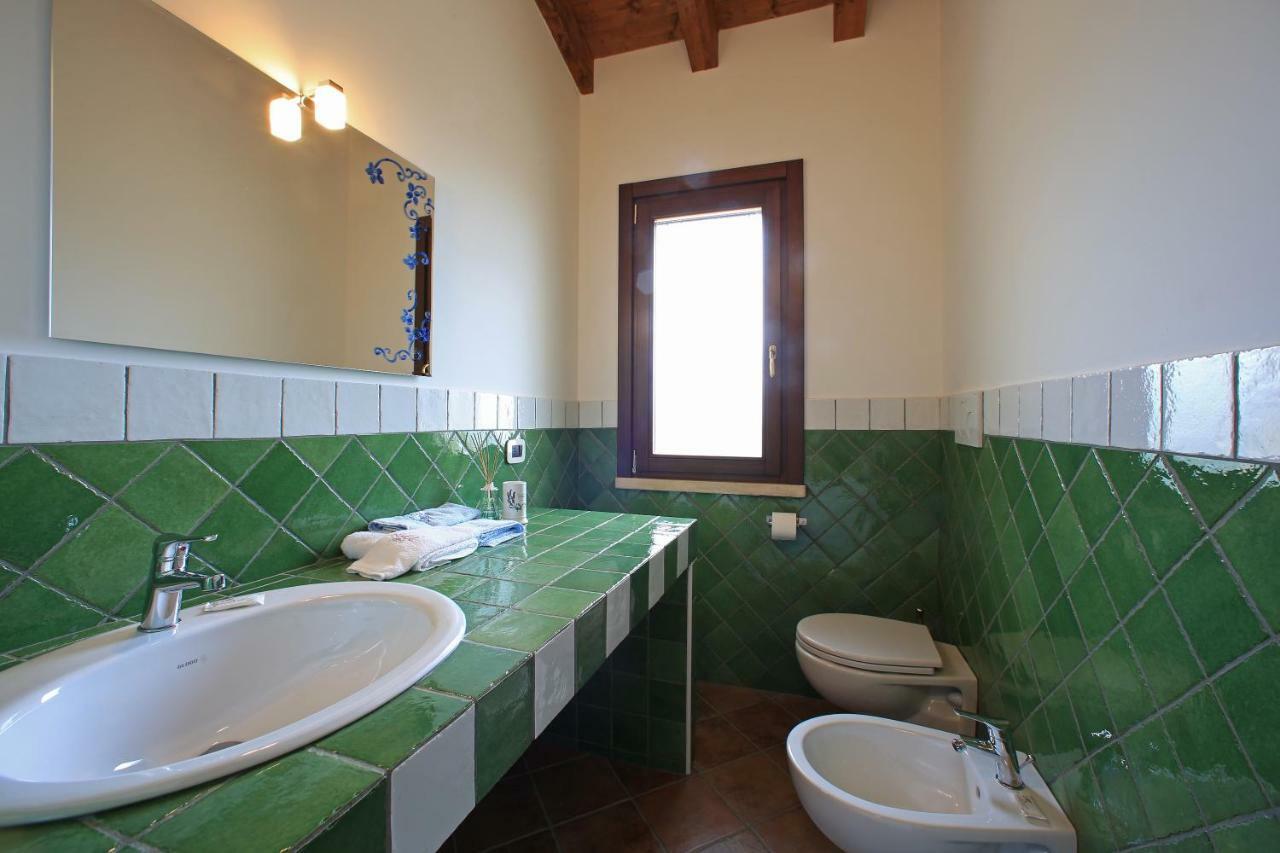 Casale Madeccia Guest House Sonnino Exterior photo
